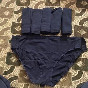 Amazon Essentials Women’s 6-Pack Cotton Brief Panties – Size L – New Without Tag